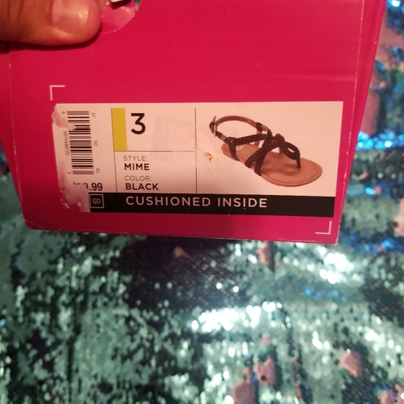 Girls Sandals - Picture 4 of 9